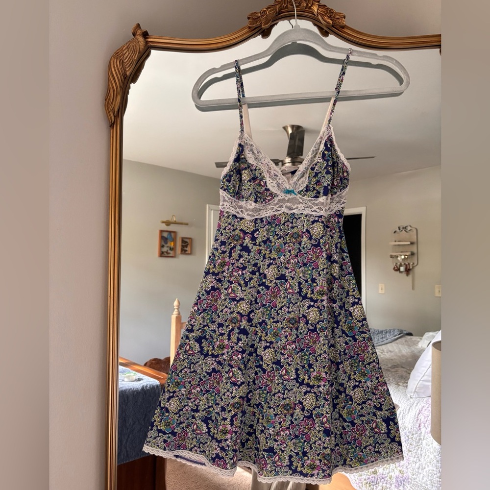 Victoria Secret Floral Lace-Trim Slip Nightdress XS